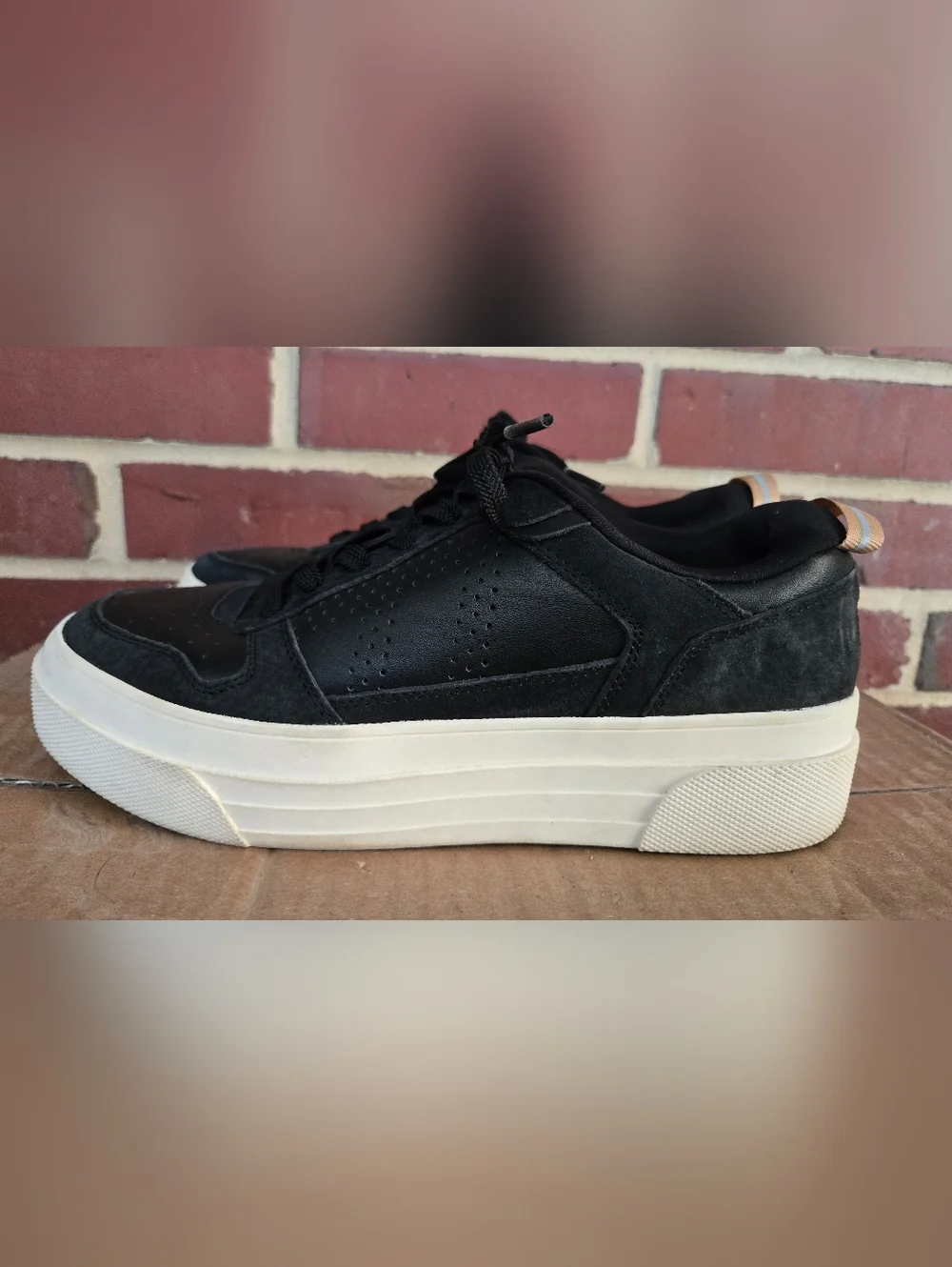 Le‎ Tigre Midtown Platform Sneakers Women’s 9 Black Leather Low Top Streetwear