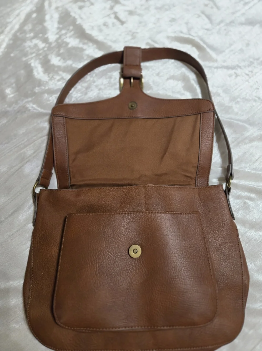 Universal Thread sleek brown