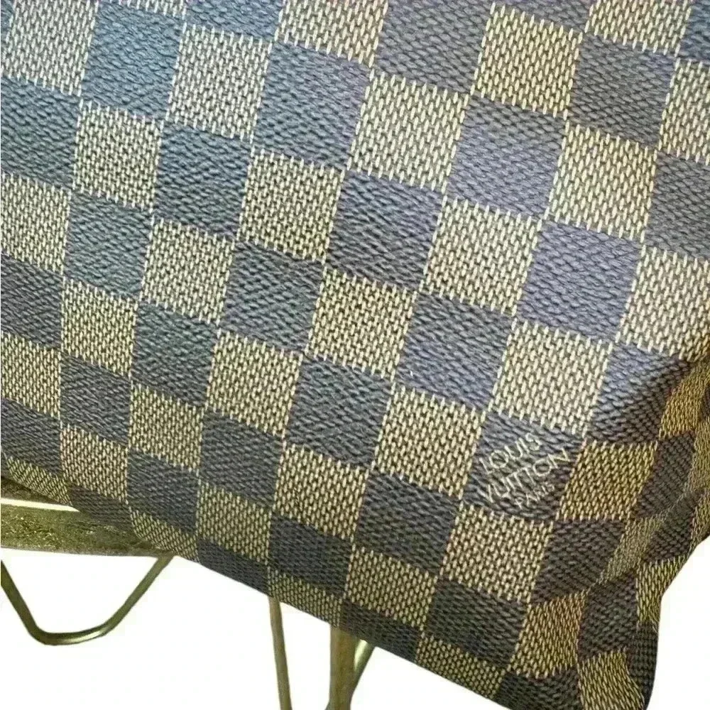 Louis Vuitton this previously