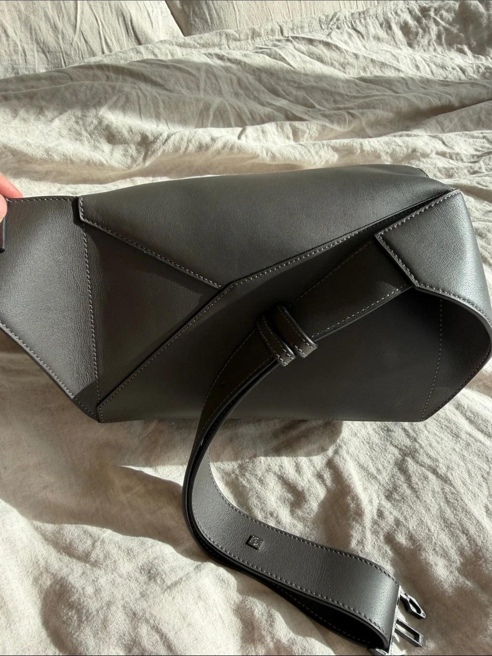 Loewe compact messenger