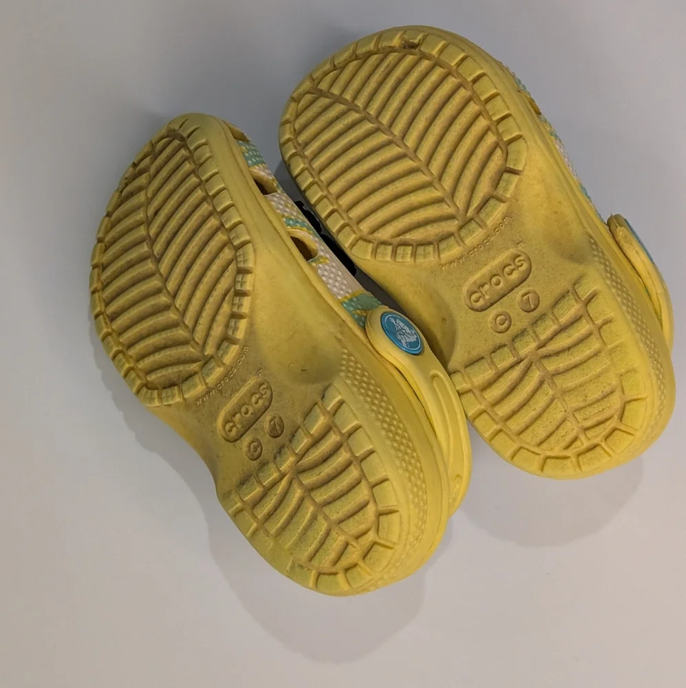 CROCS playful color pet