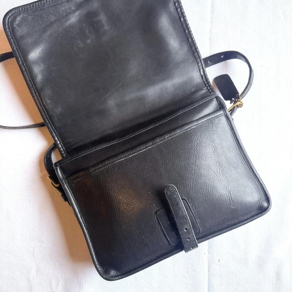 Vintage‎ 1984 Coach Saddle Pouch Large 9585 Black Glovetanned Leather Crossbody