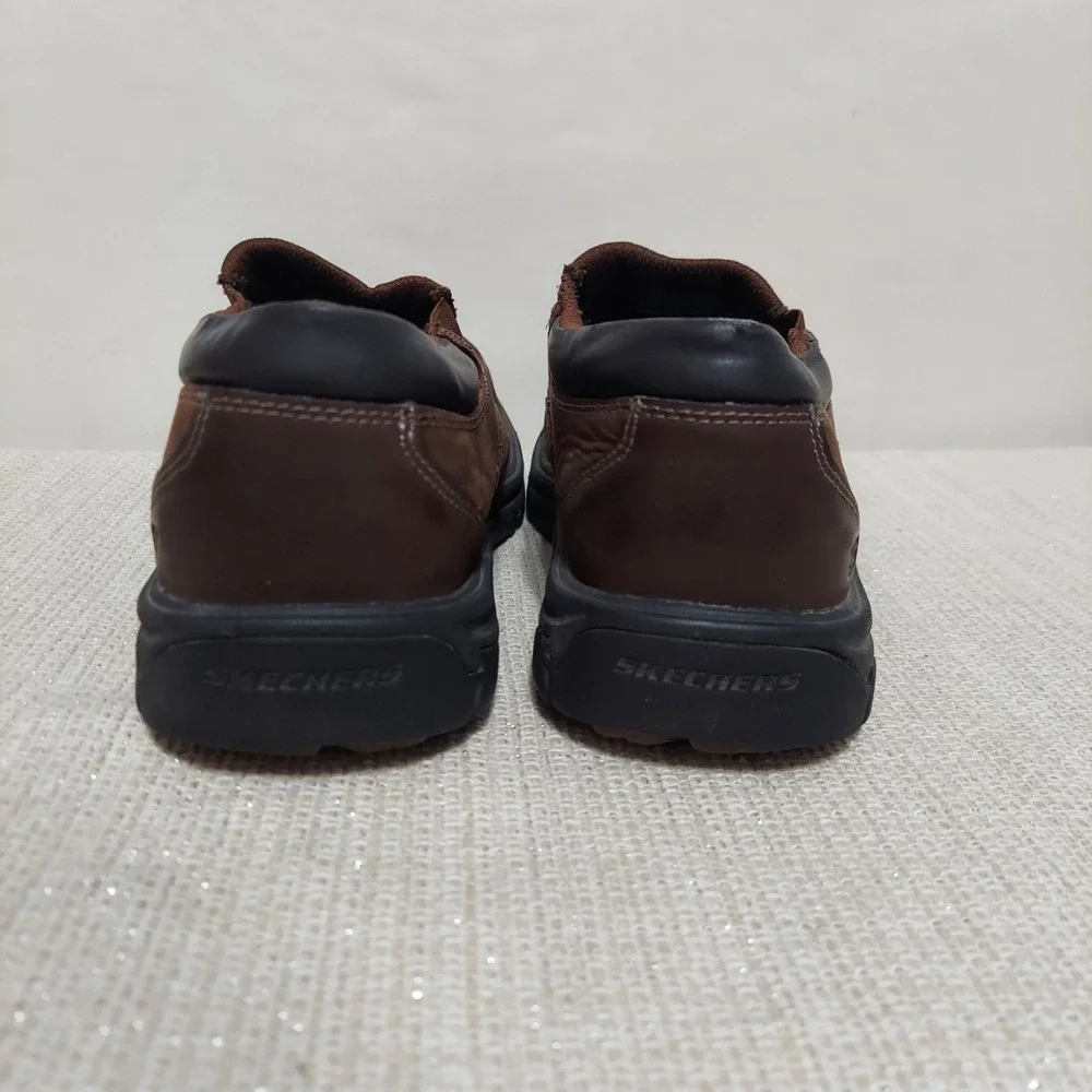 Skechers segment search
