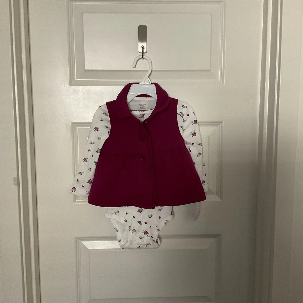Carter’s Floral Long Sleeve Onesie/Vest‎ Set