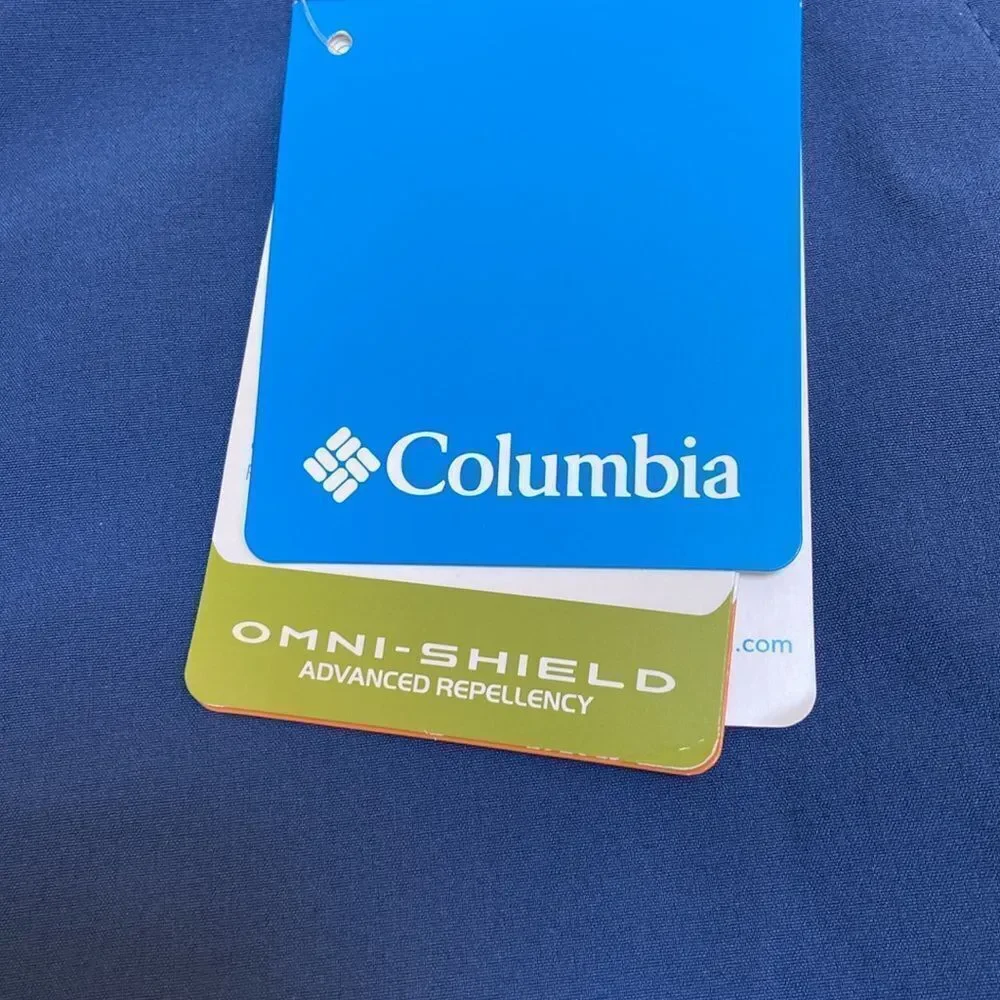 Columbia navy shorts