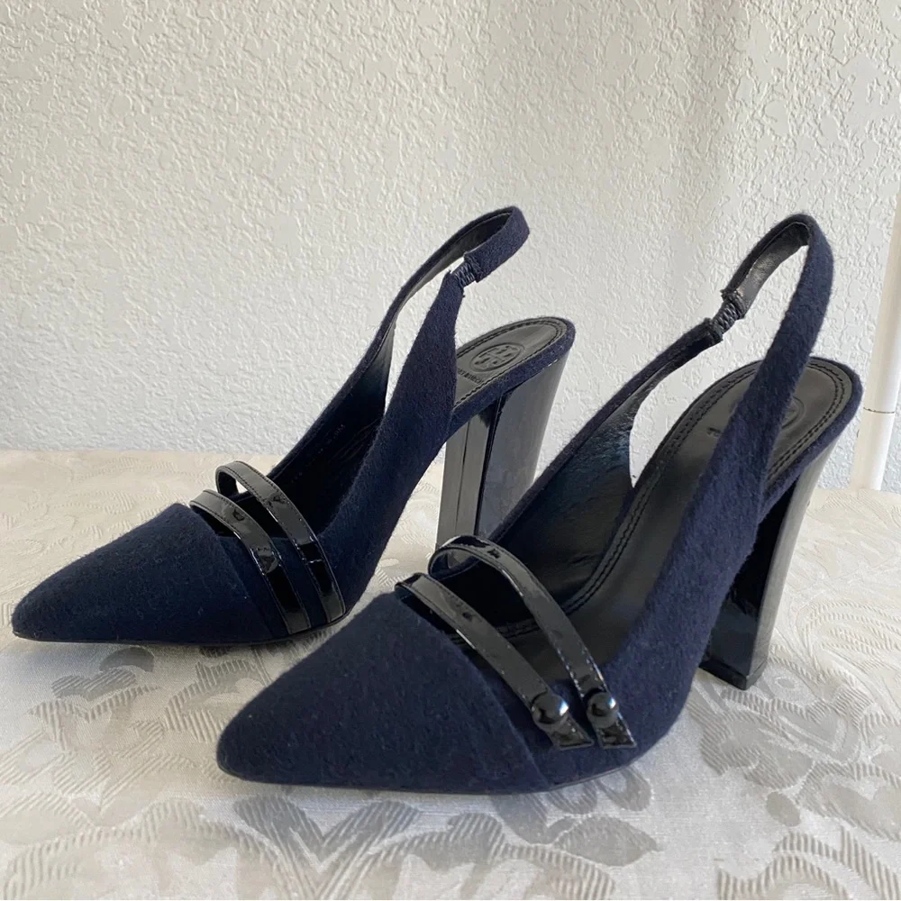 Tory Burch navy pumps