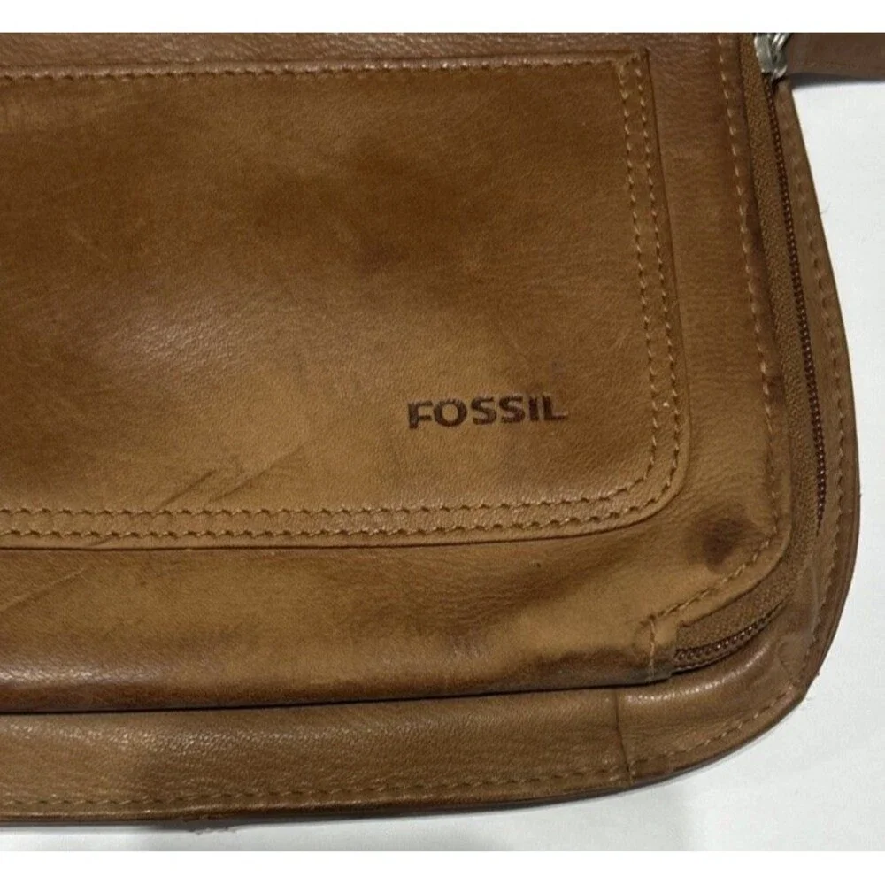 Fossil small leather