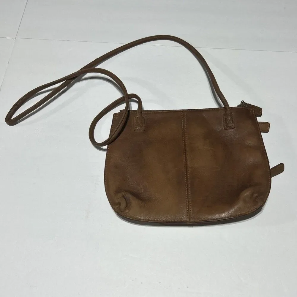 Fossil small leather