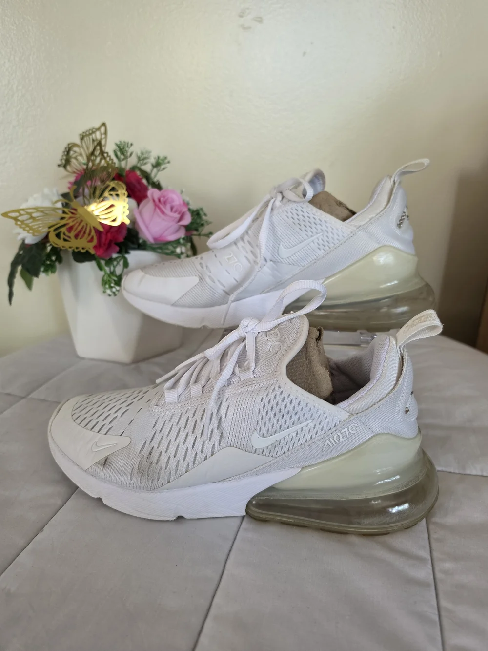 Nike Air Max 270 White Athletic Sneakers 6Y
