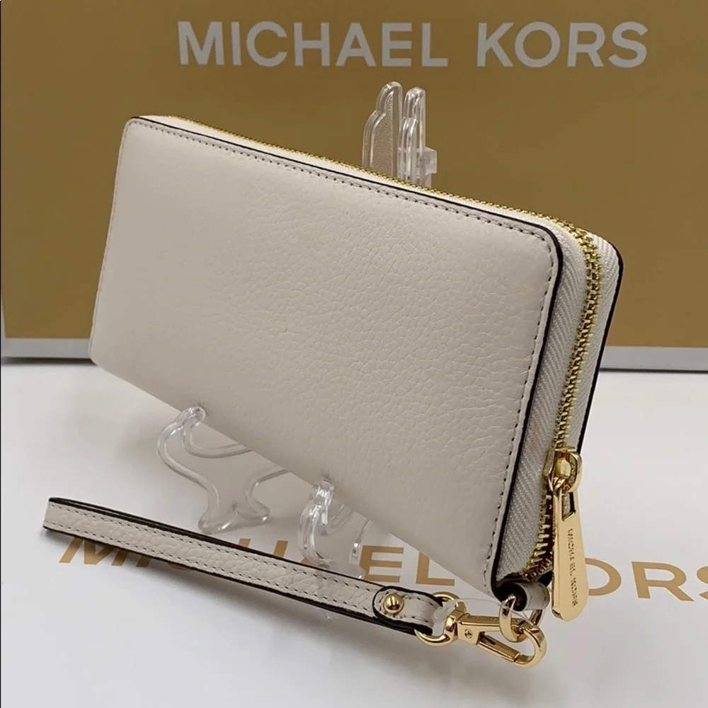 Michael Kors nwt authentic