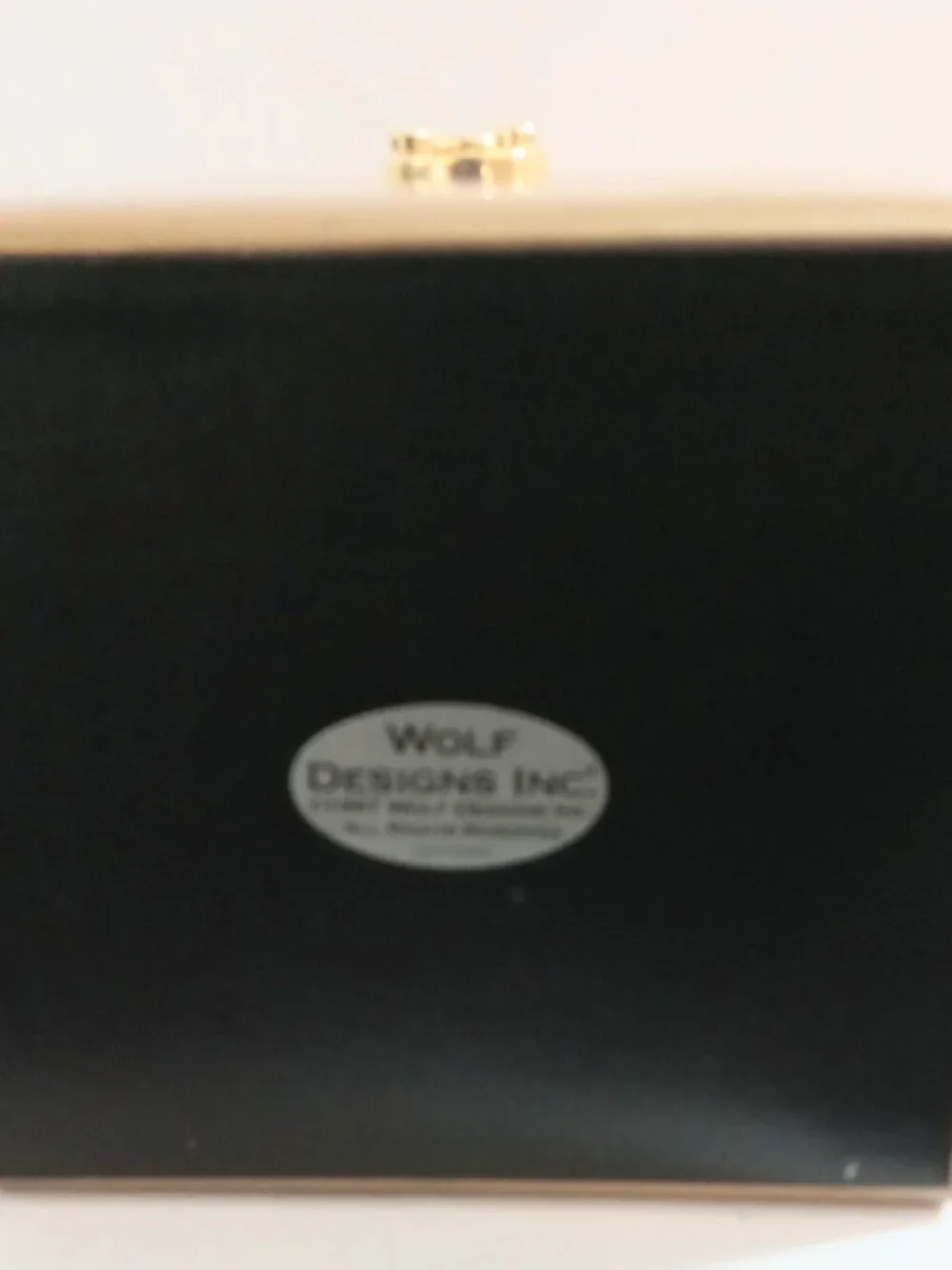 Wolf Designs keep your
