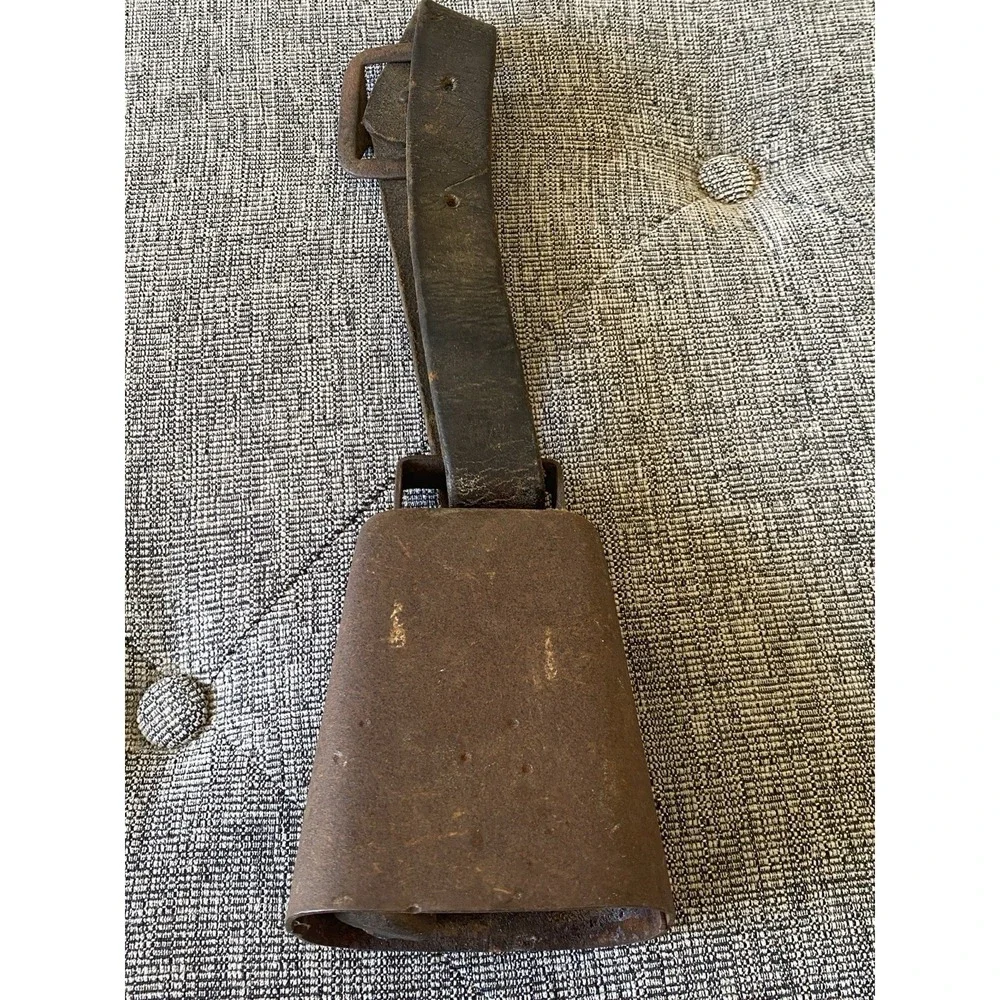 The Unbranded Brand vintage antique