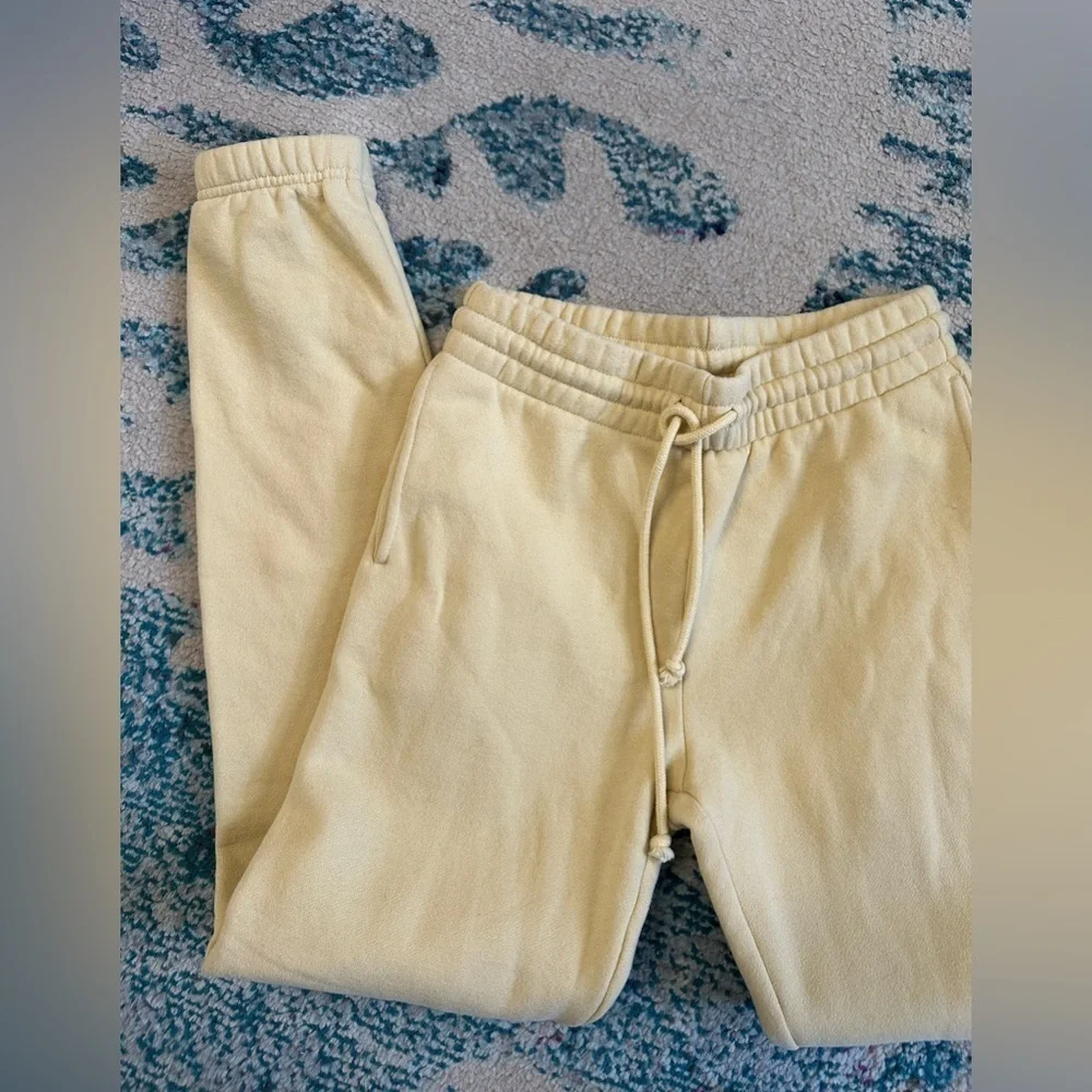 TNA aritzia soft