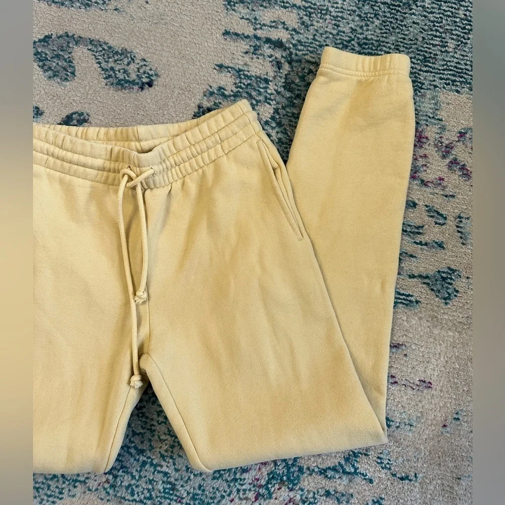 TNA aritzia soft