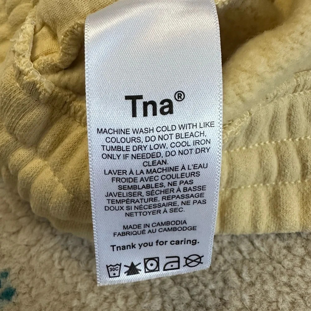 TNA aritzia soft