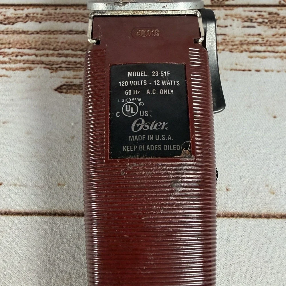 Oster Fast Feed Adjustable Blade Clipper Professional Hair Clipper 23-51F Used