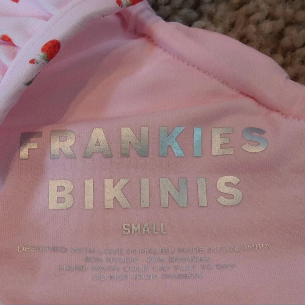 Frankies Bikinis underwire support