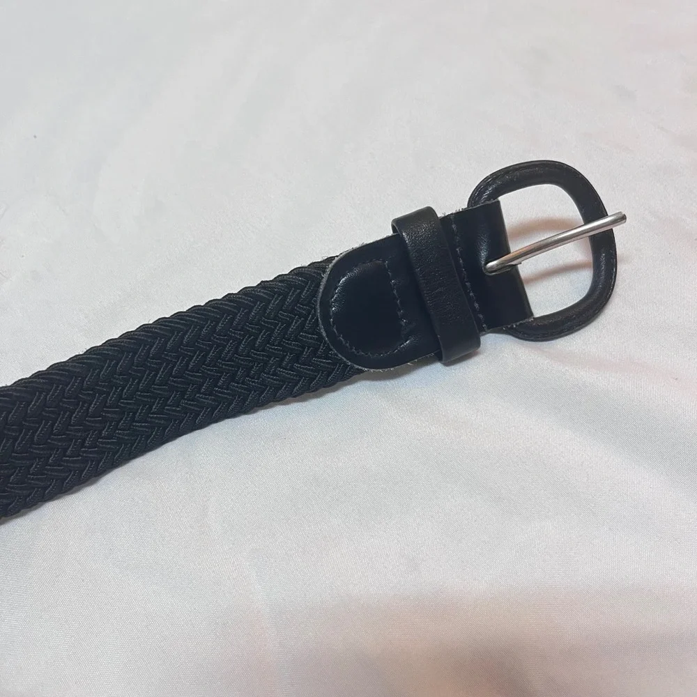 N/A black tone