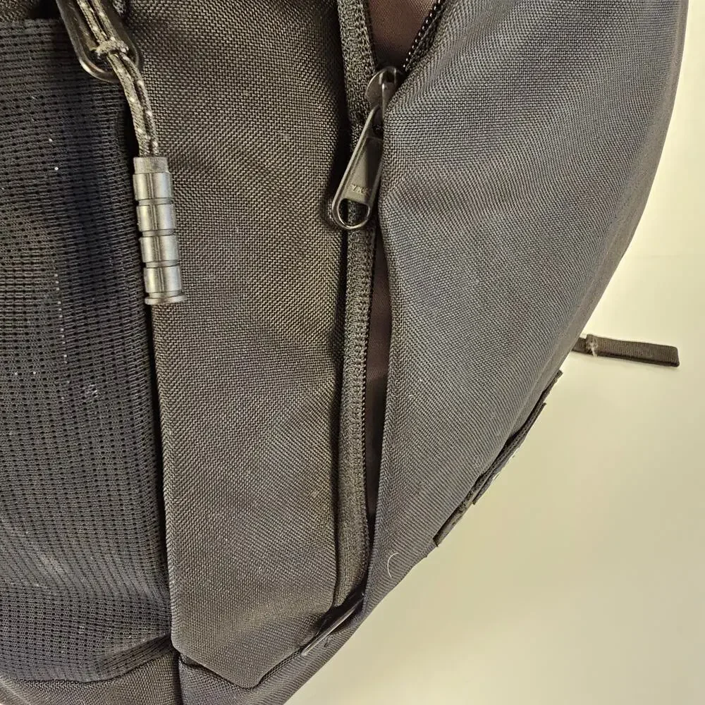 Timbuk2 pre owned