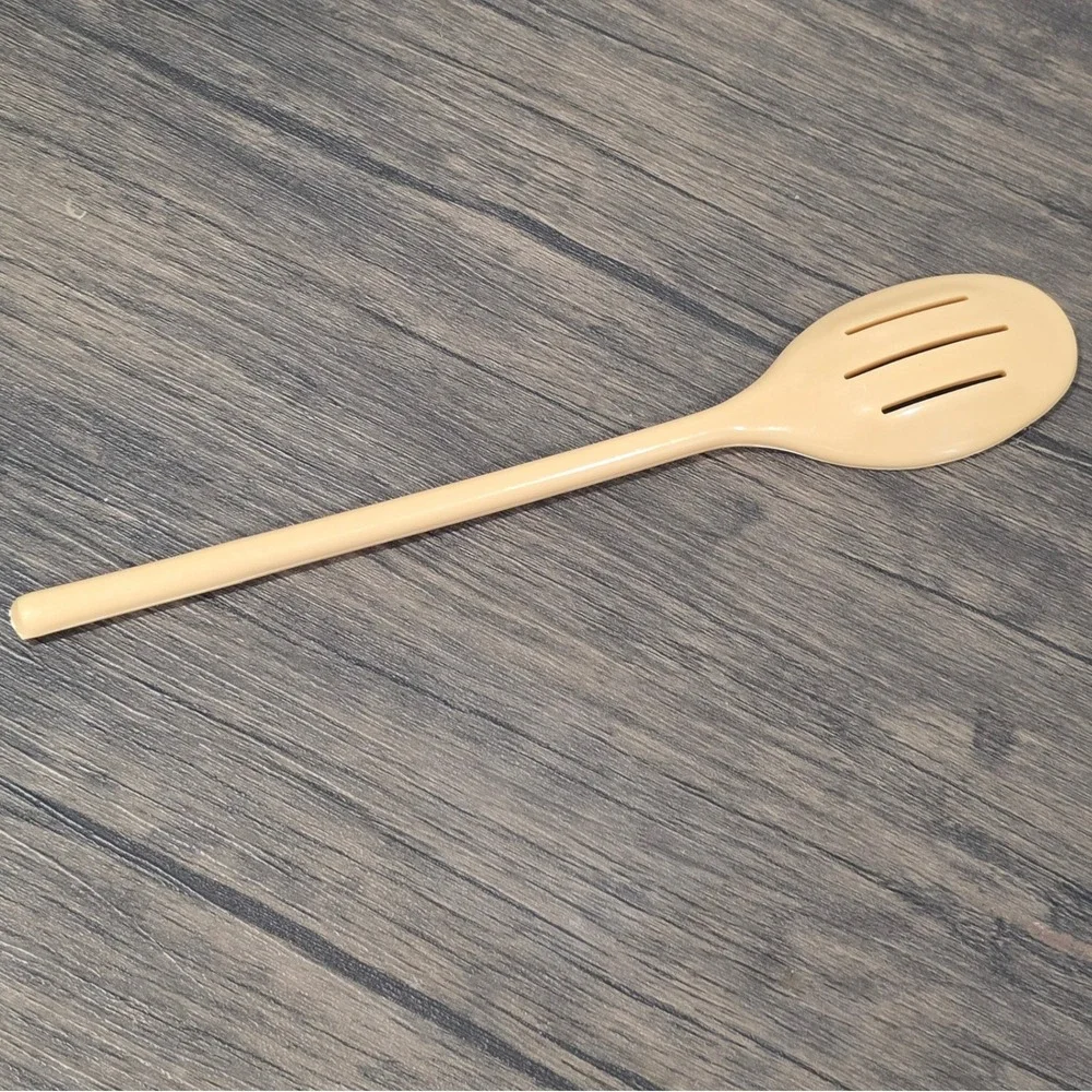N/A vintage melamine