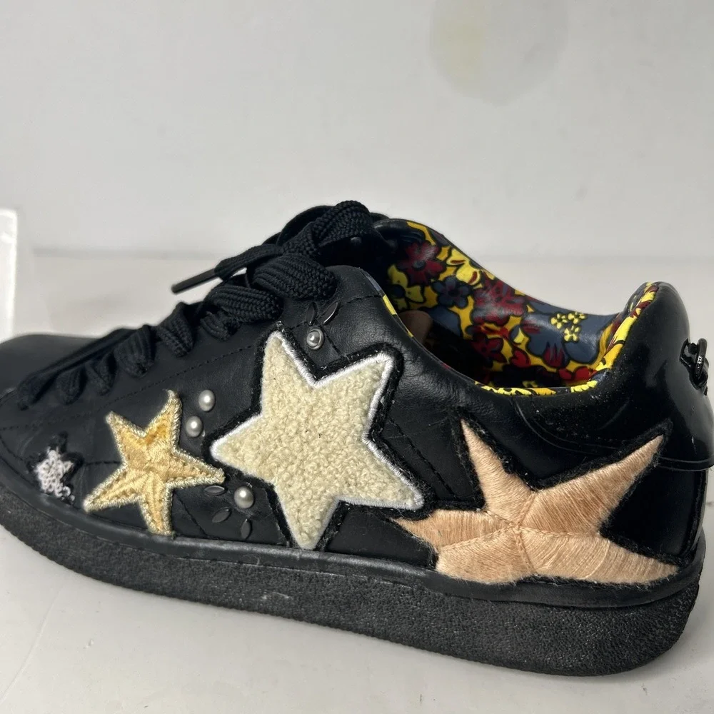 Coach product pair