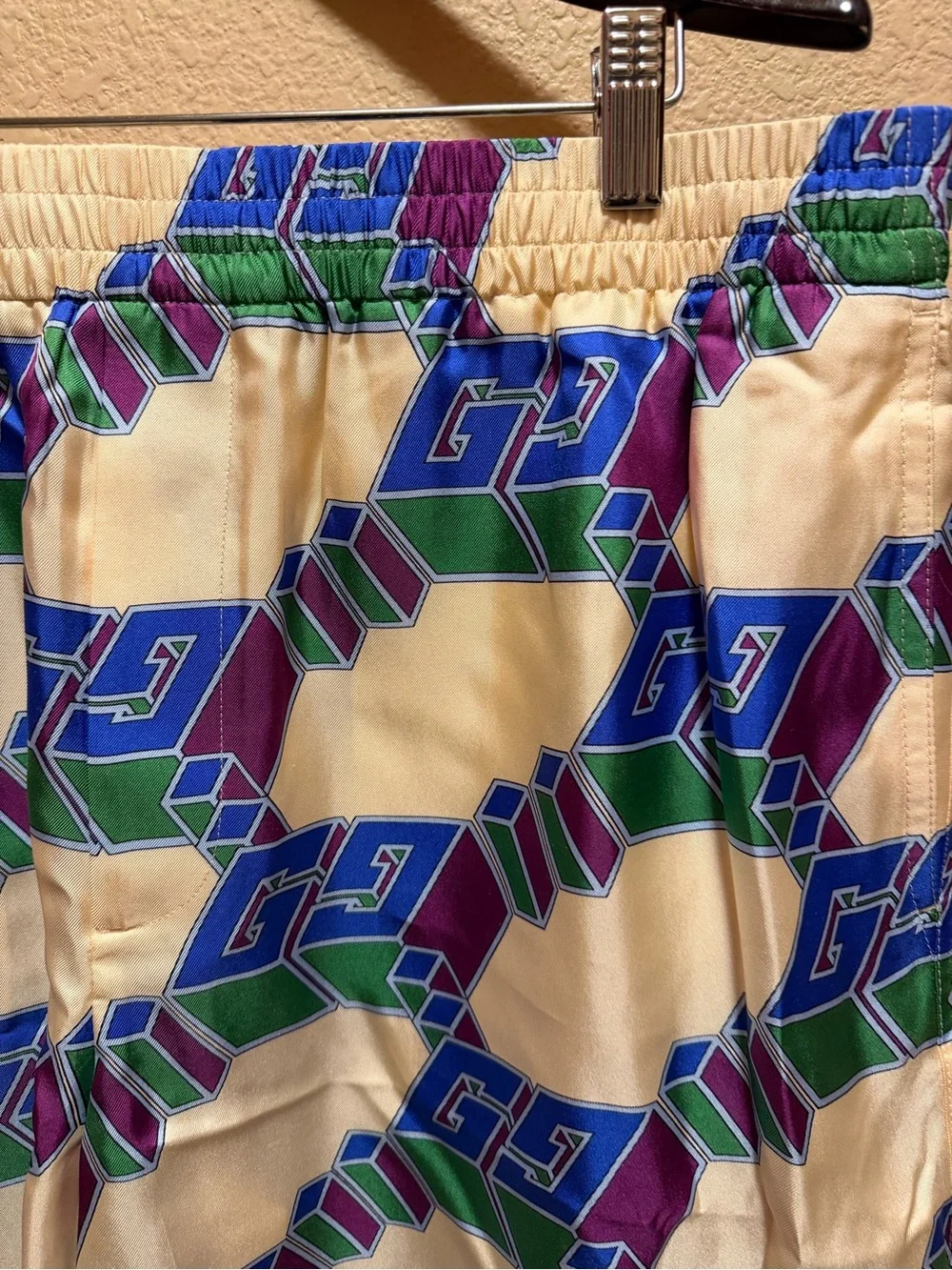 Gucci new authentic