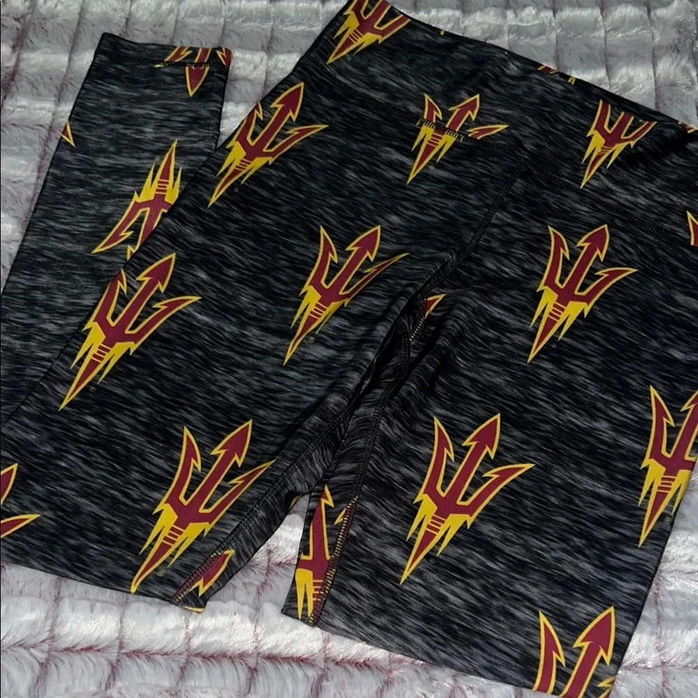 Sideline Apparel these leggings