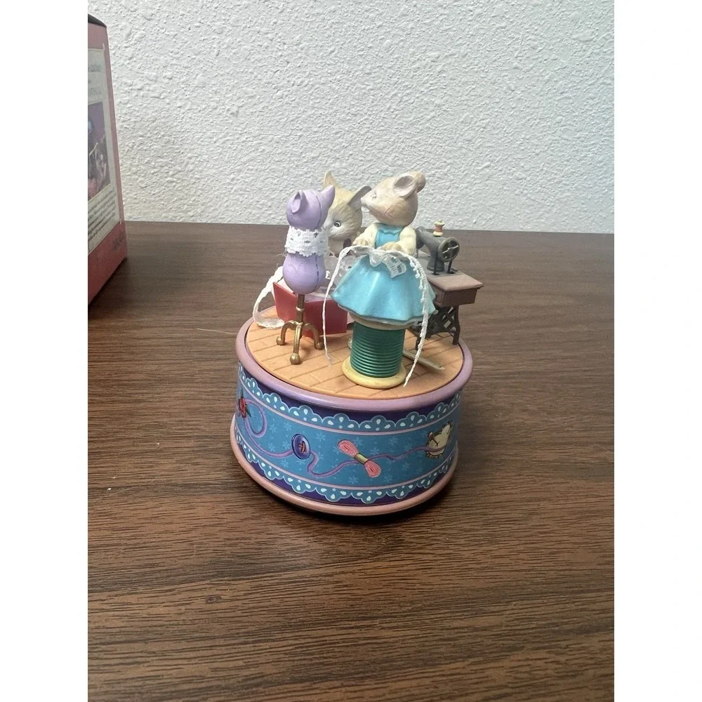 Enesco mini action