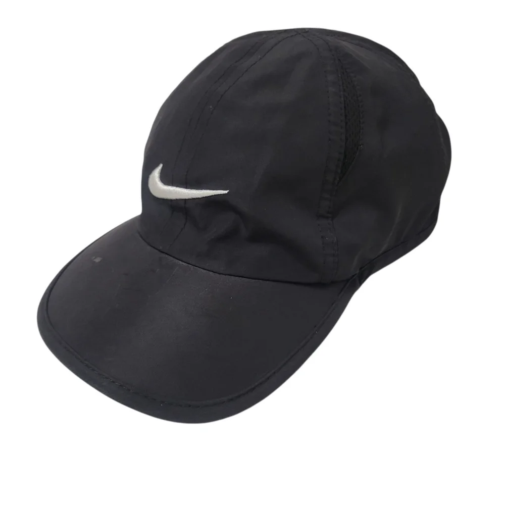 Nike this featherlight