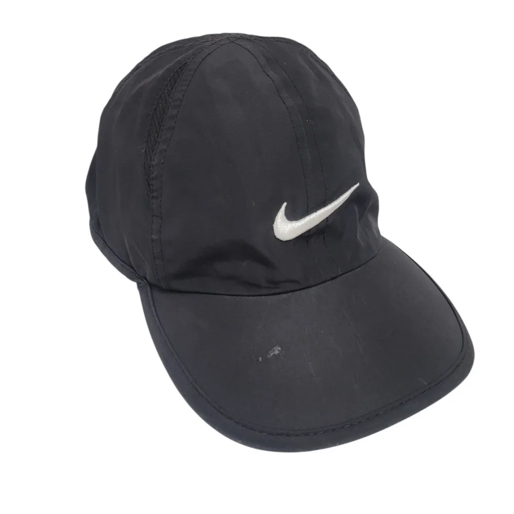 Nike this featherlight