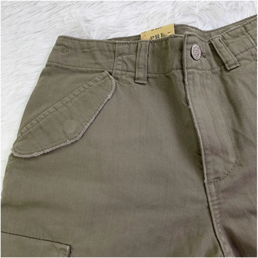 Ralph Lauren cargo pockets