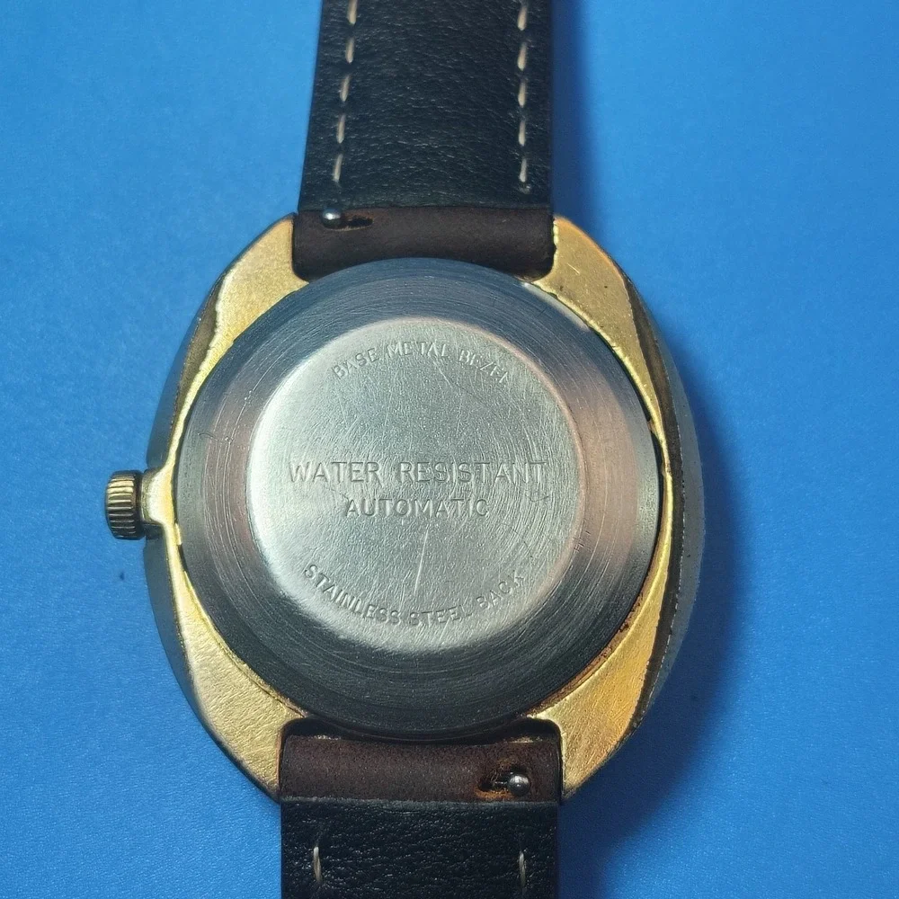 Timex vintage installed back
