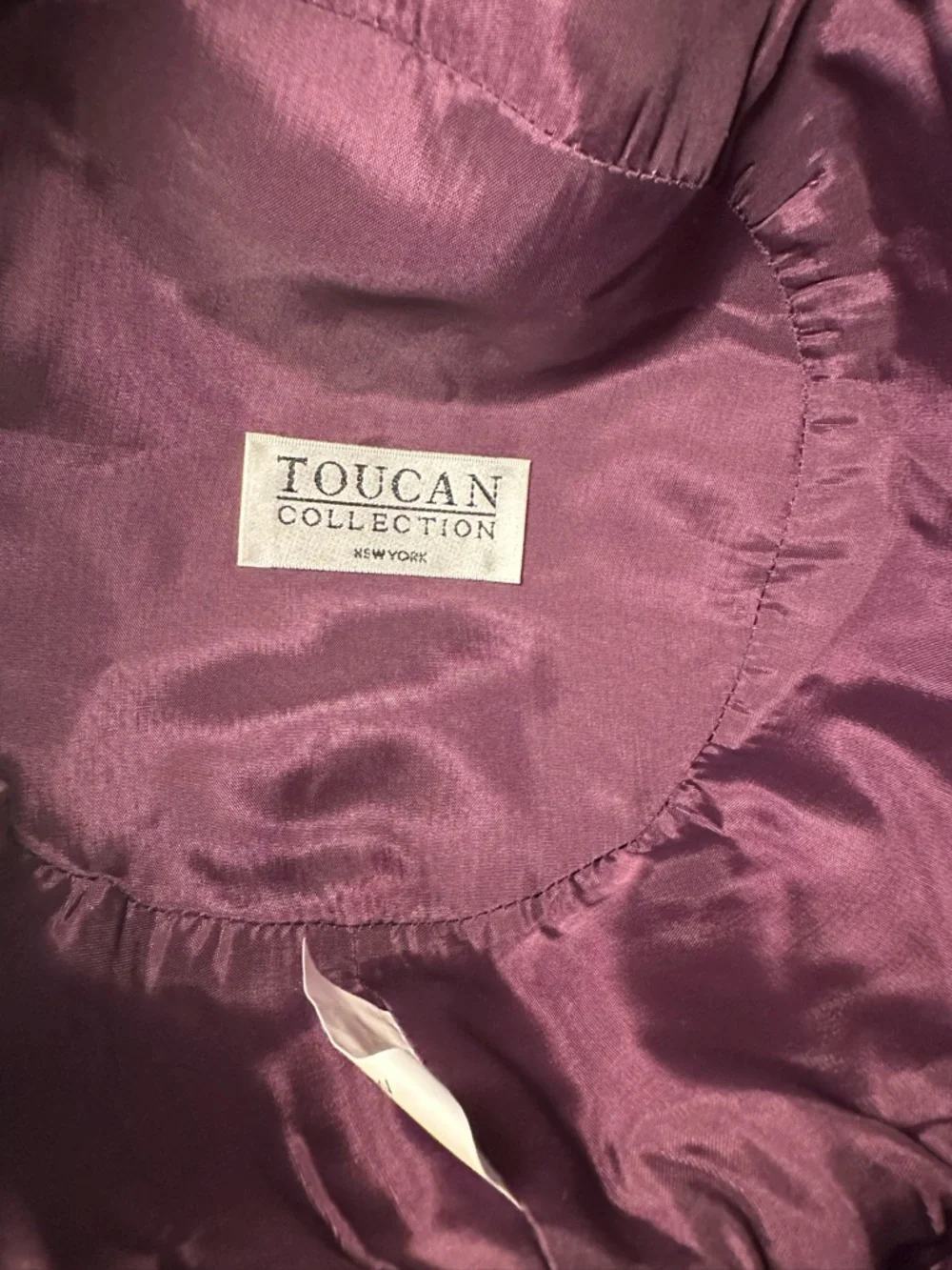 Toucan collection plum velvet