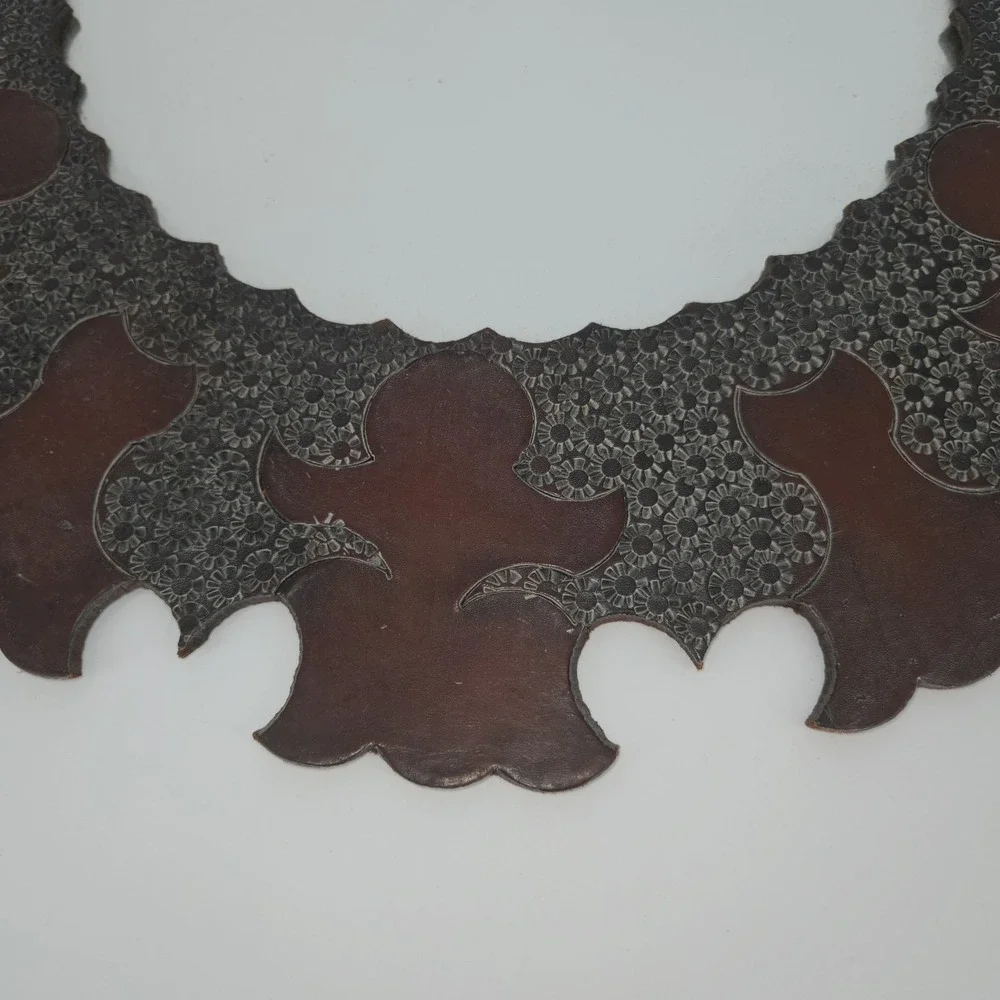Mirror Image vintage round