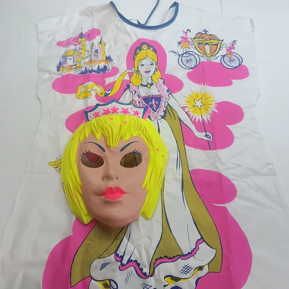 Vintage 1984 Collegeville C.F. & Mfg Princess Halloween Costume With Mask‎