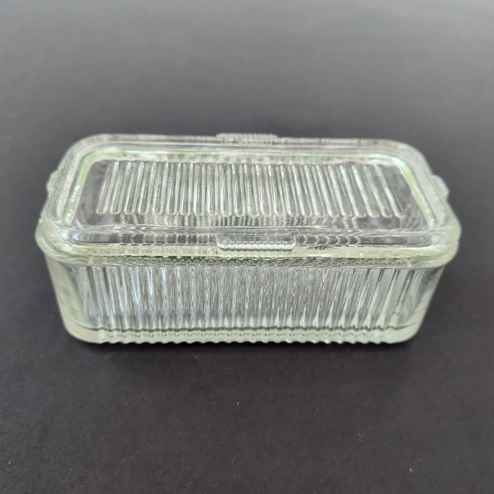 Vintage Clear Glass Ribbed Covered Rectangular Refrigerator Dish FLAWS