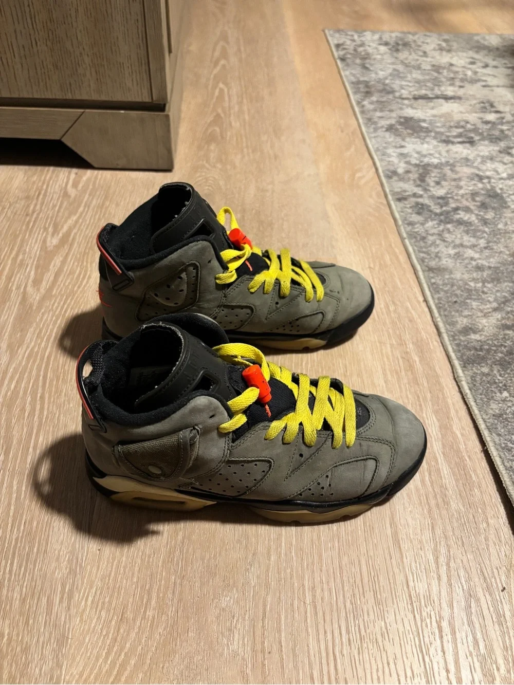 Jordan size 5y
