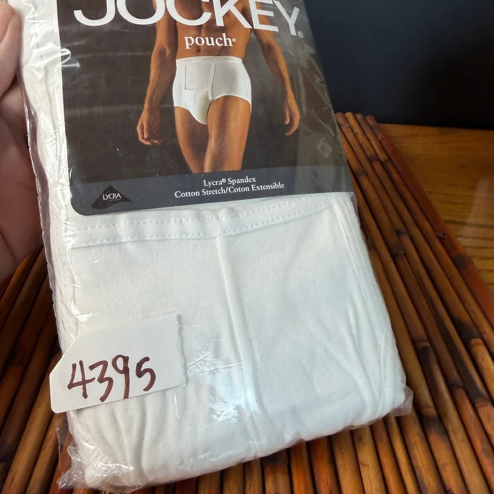 Jockey pouch full