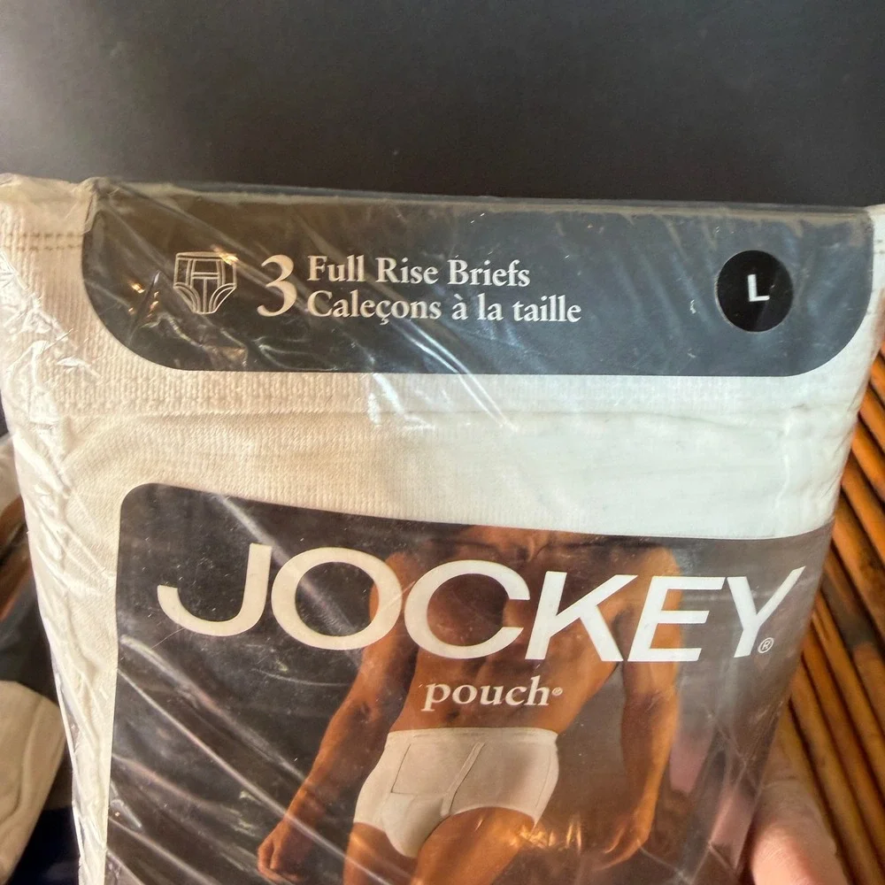 Jockey pouch full