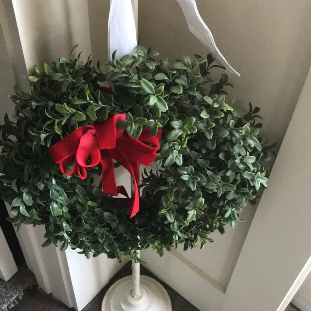 Kirklands faux boxwood