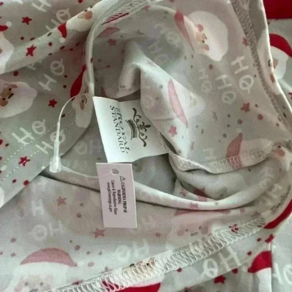 🆕Royal Standard Size 6 Santa Pajama Set