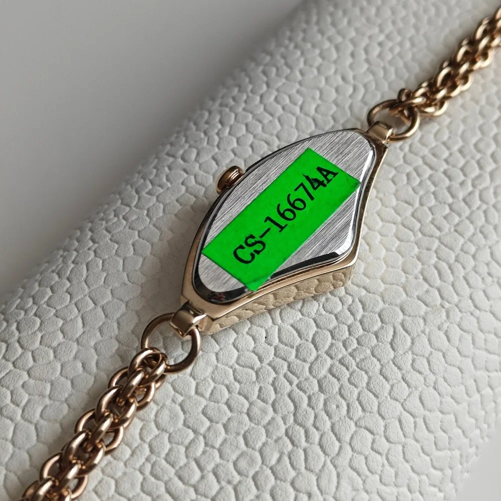 Jennifer Lopez this watch