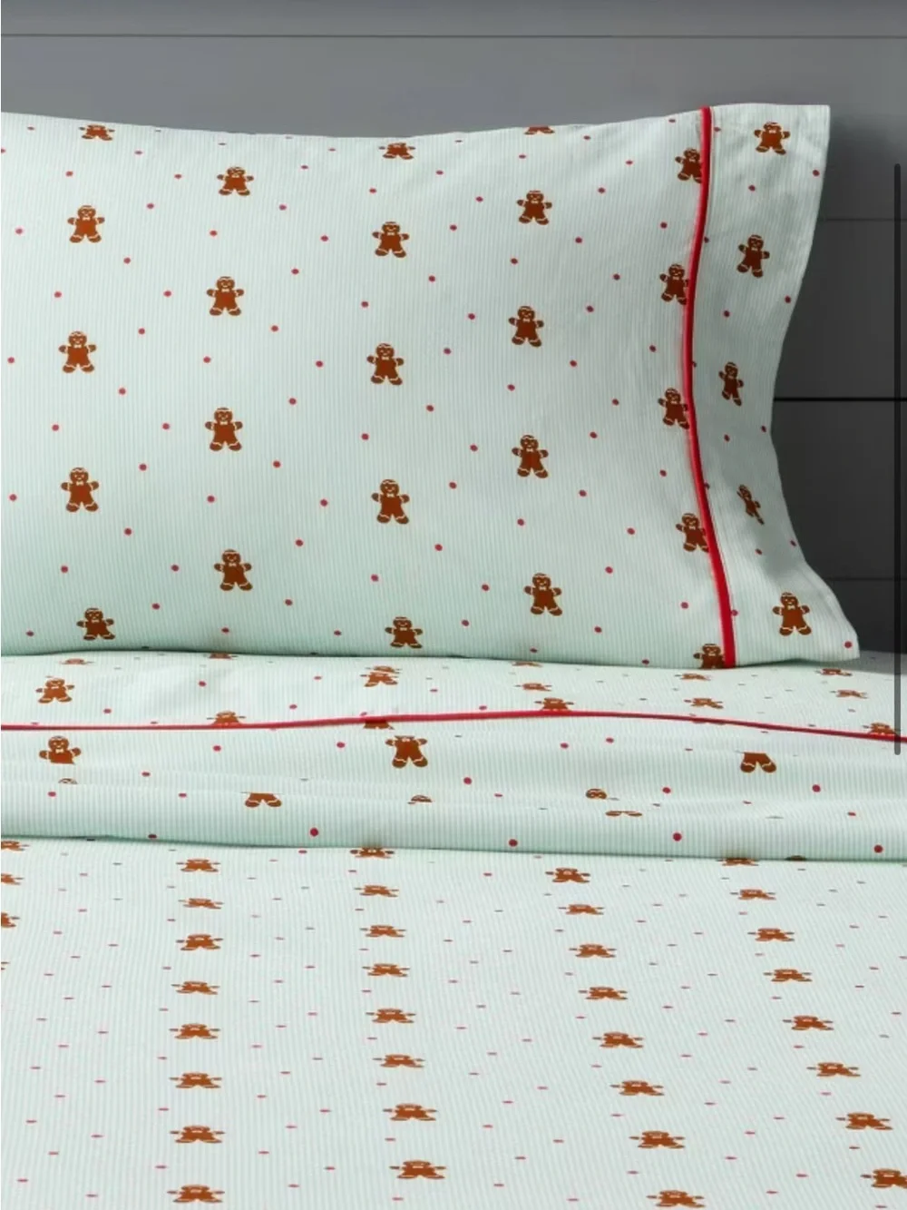 Pillowfort christmas gingerbread