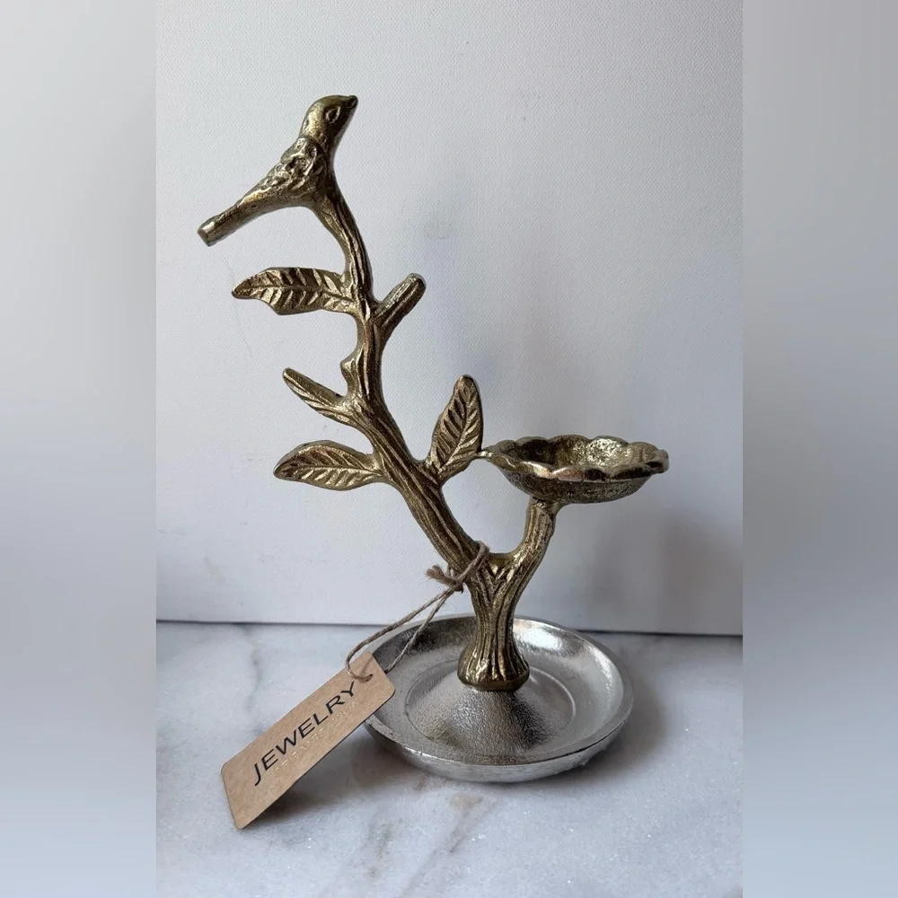 N/A elegant gold