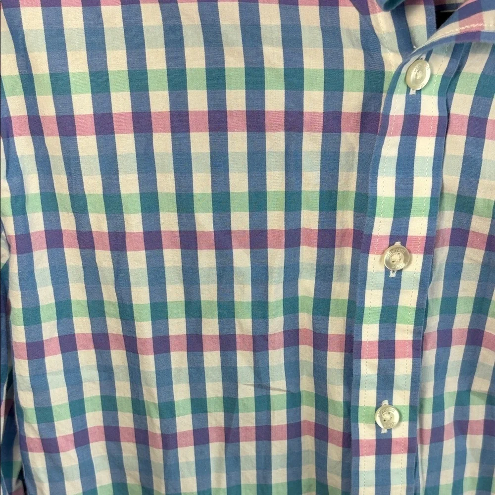 Vineyard Vines stylish men