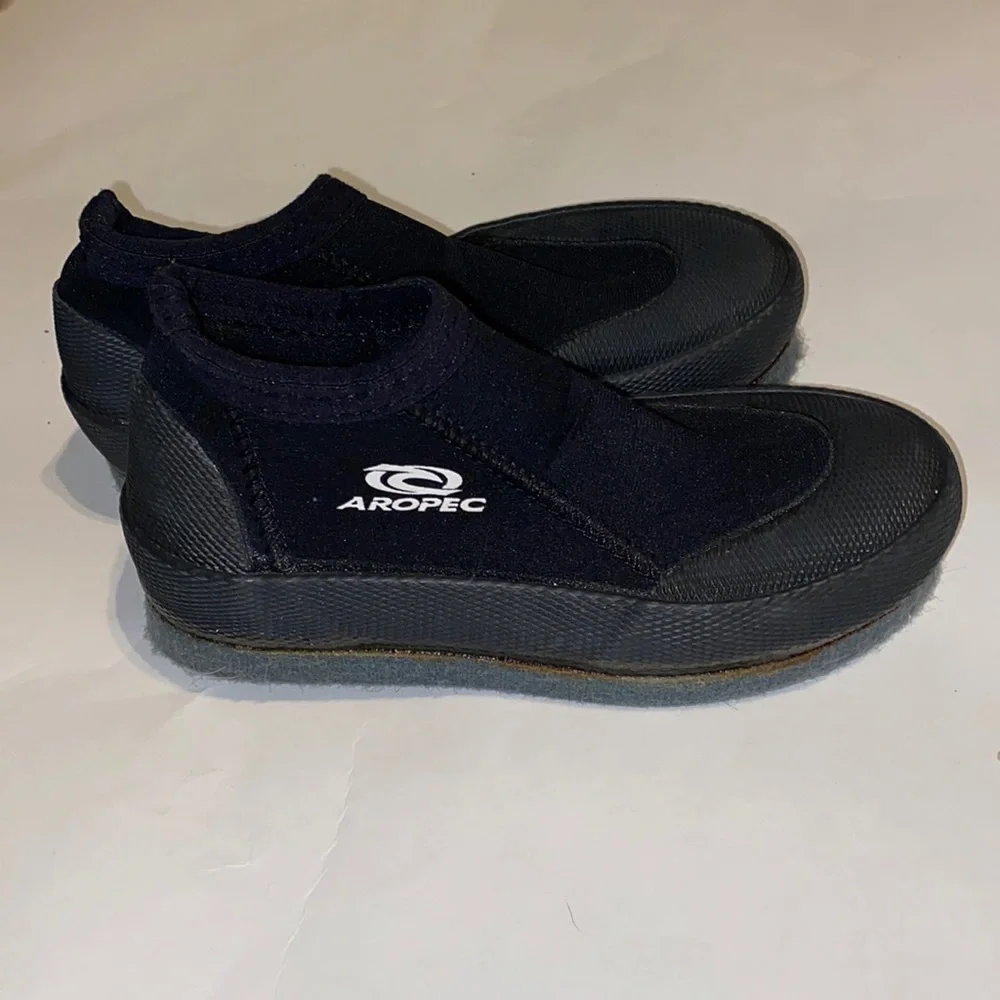 Aropec diving shoes
