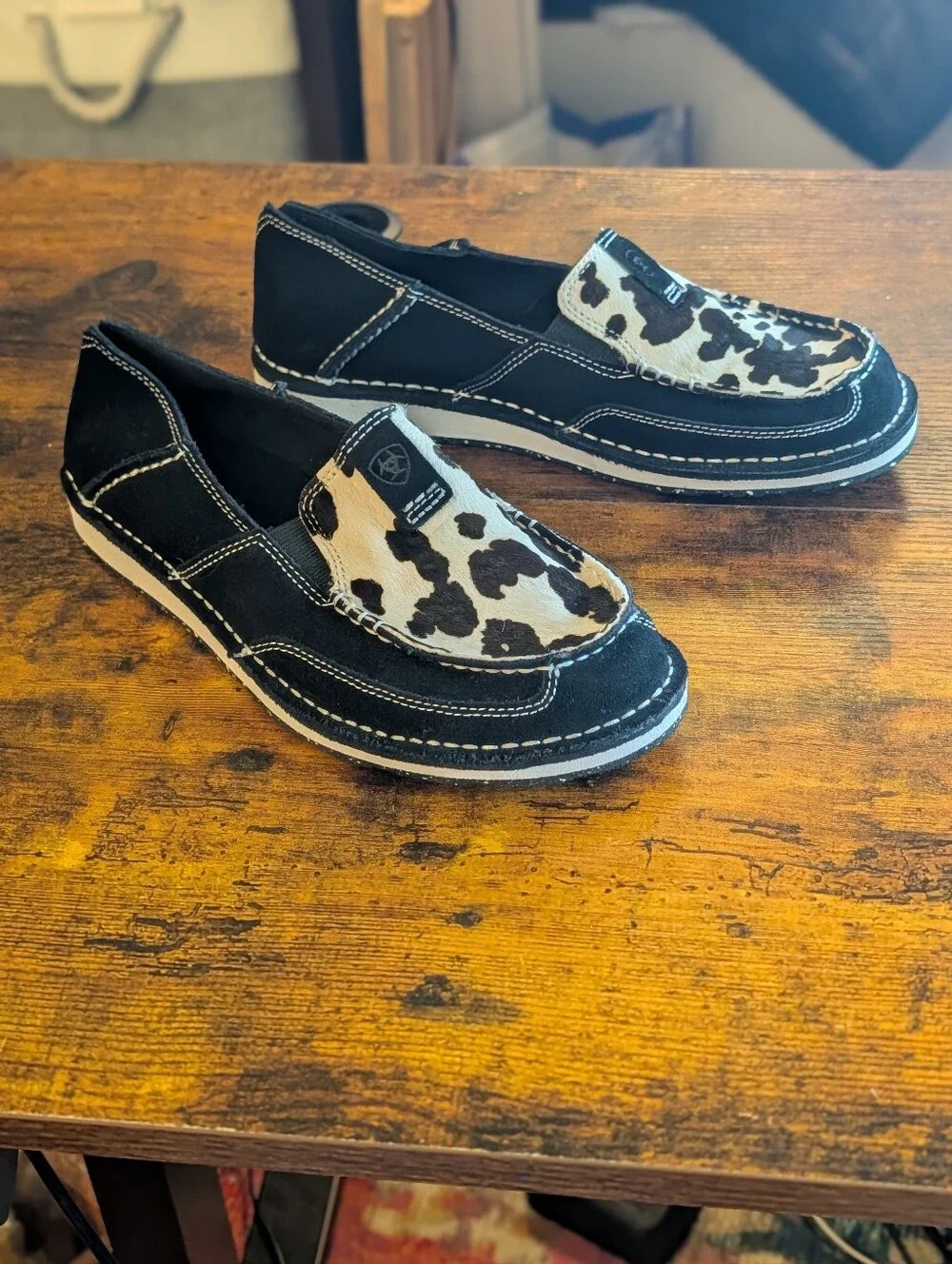 Ariat women’s black