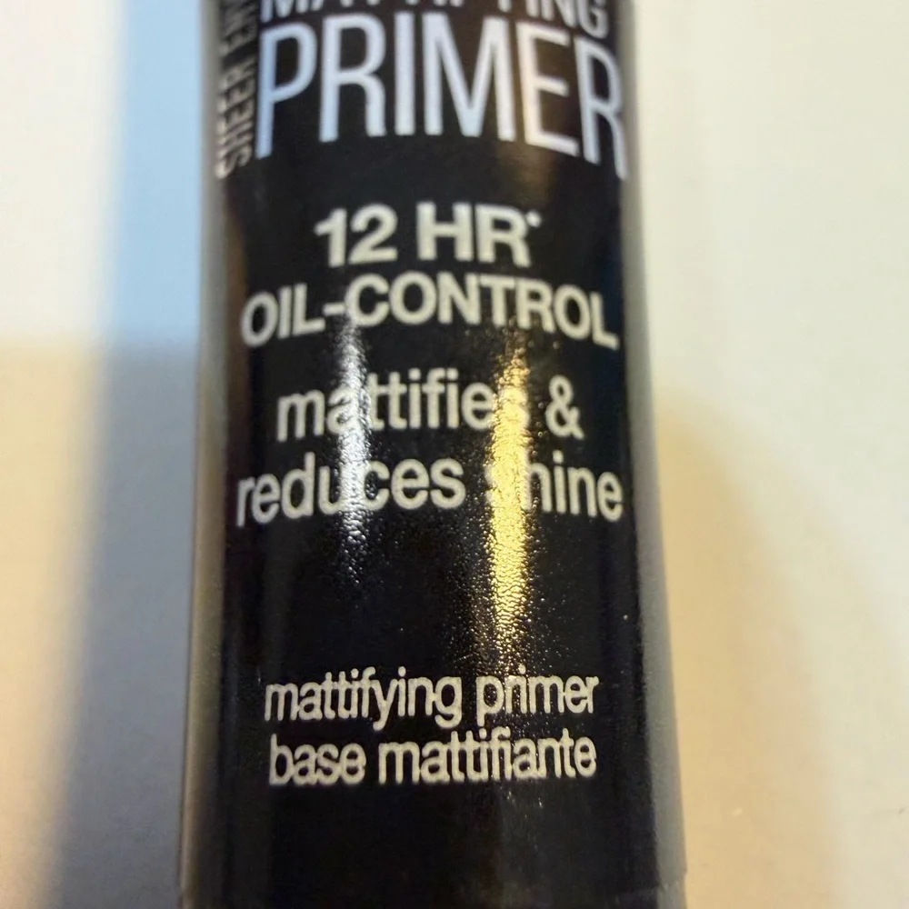Hard Candy control oil