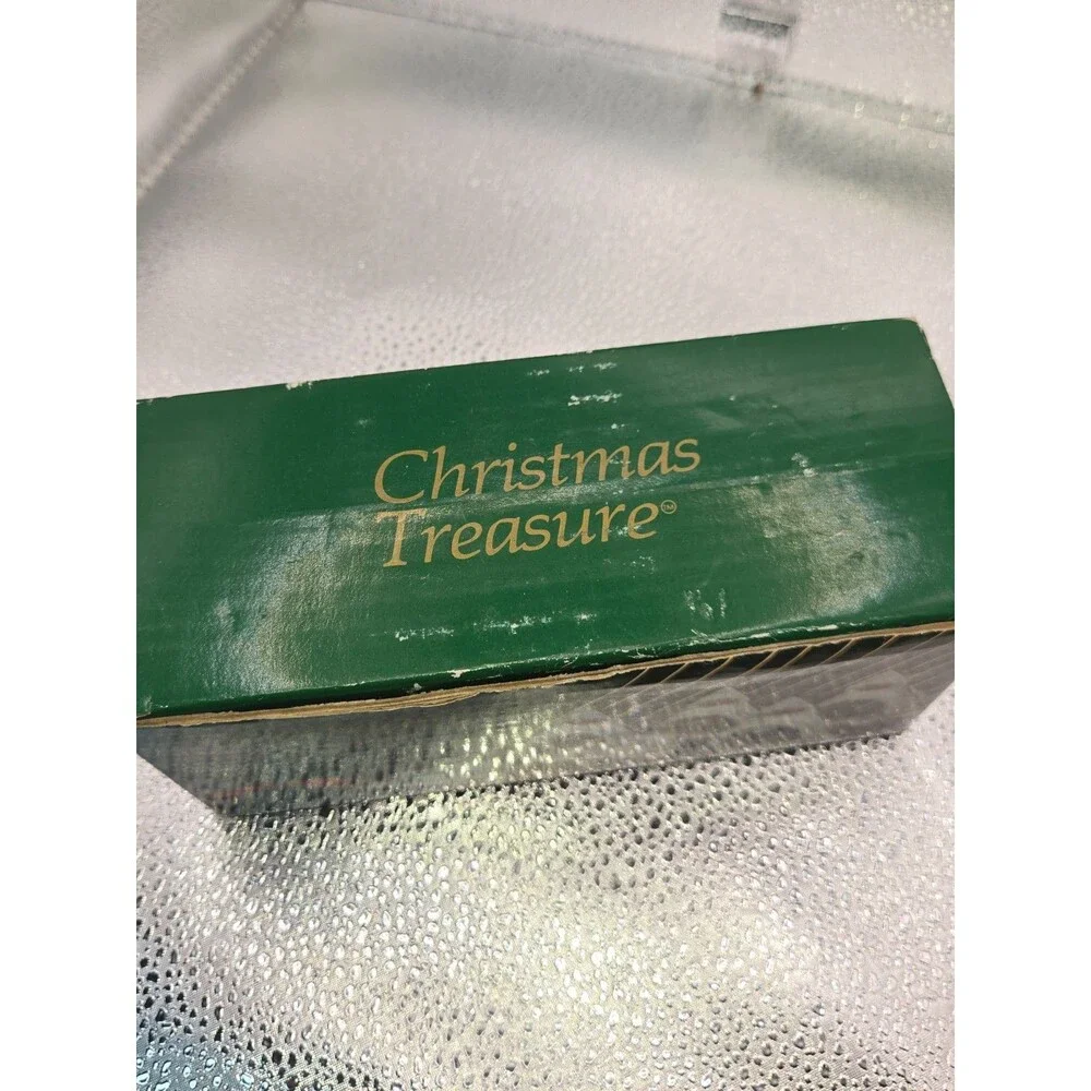 Christmas Treasure this lot