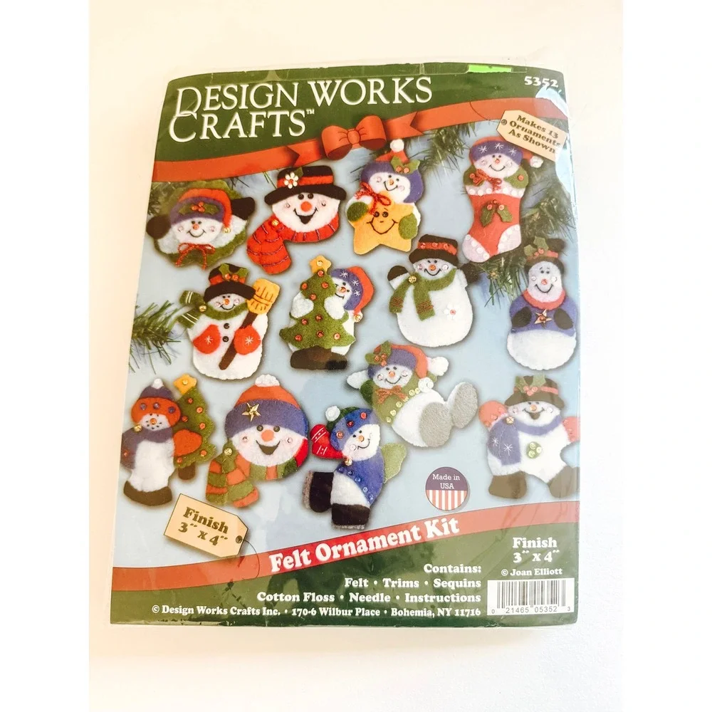 Vintage Design Works Crafts Snowman Felt Ornament Kit Makes 13 Christmas DIY